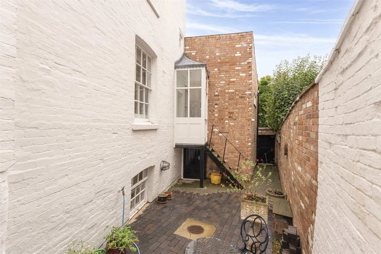 Lansdowne Circus, Leamington Spa, CV32, photo 35