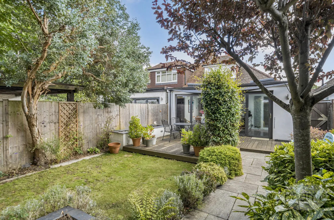 Downsview Close, Downside, KT11, photo 22