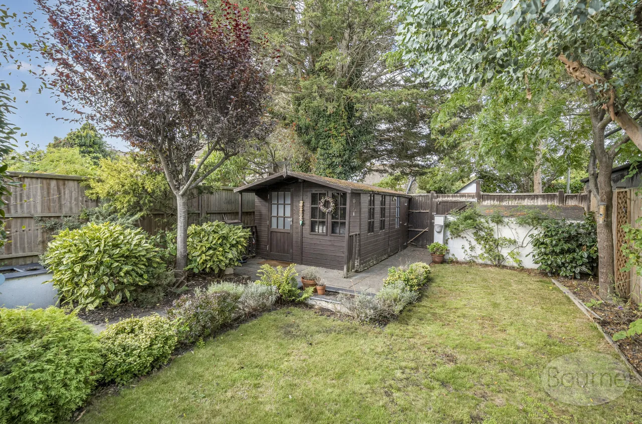 Downsview Close, Downside, KT11, photo 10