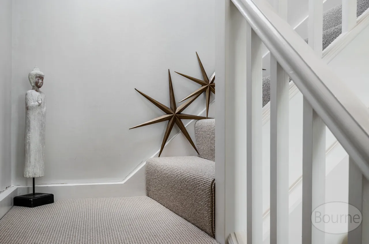 Downsview Close, Downside, KT11, photo 16