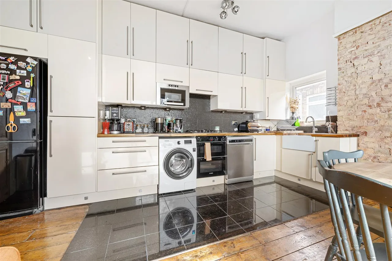 Thurlow Park Road, London, SE21, photo 3