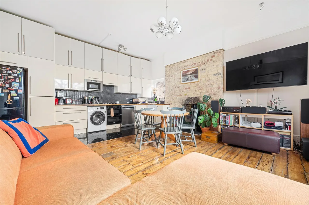 Thurlow Park Road, London, SE21, photo 8