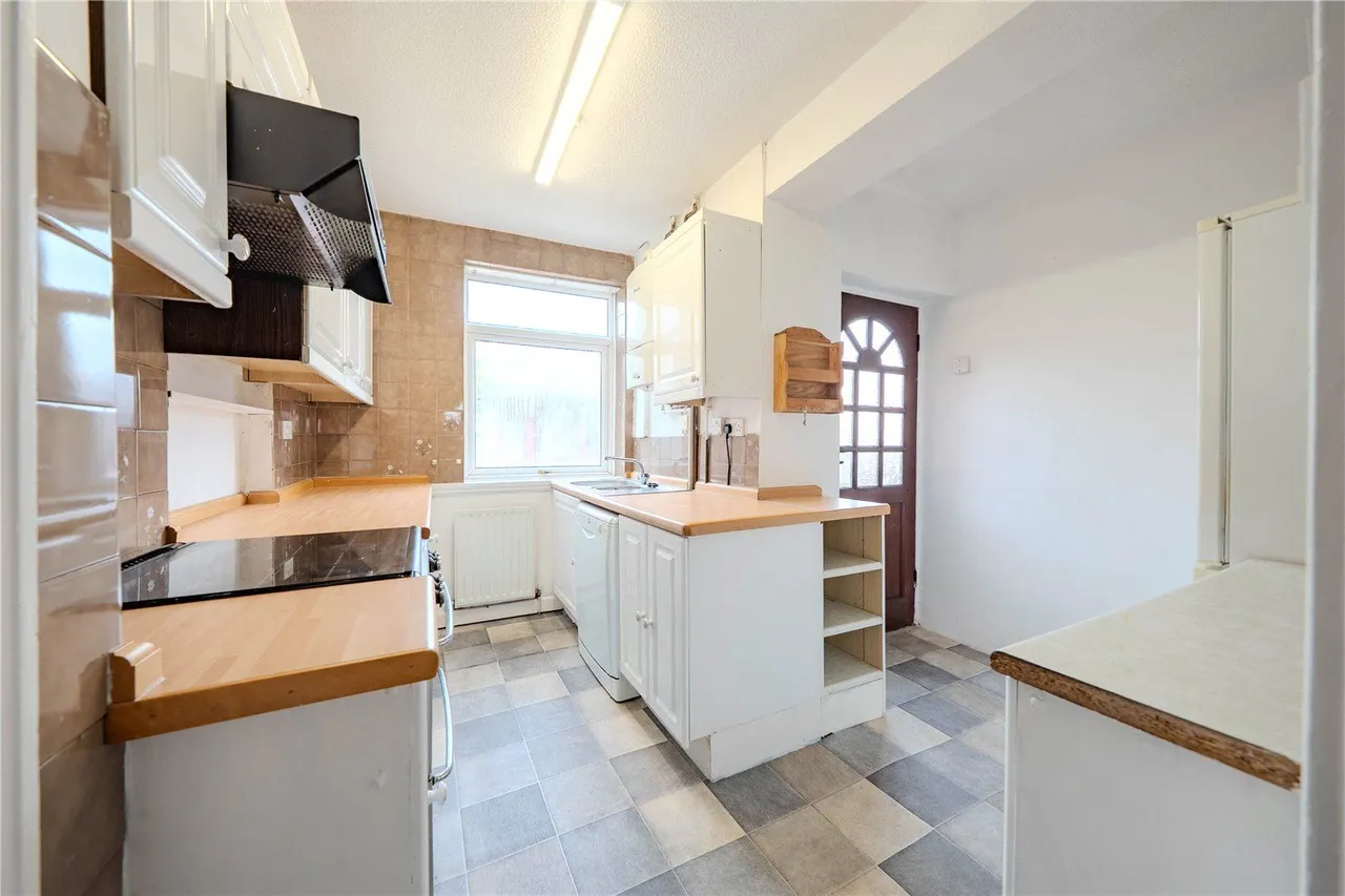 Merton Gardens, Farsley, LS28, photo 10