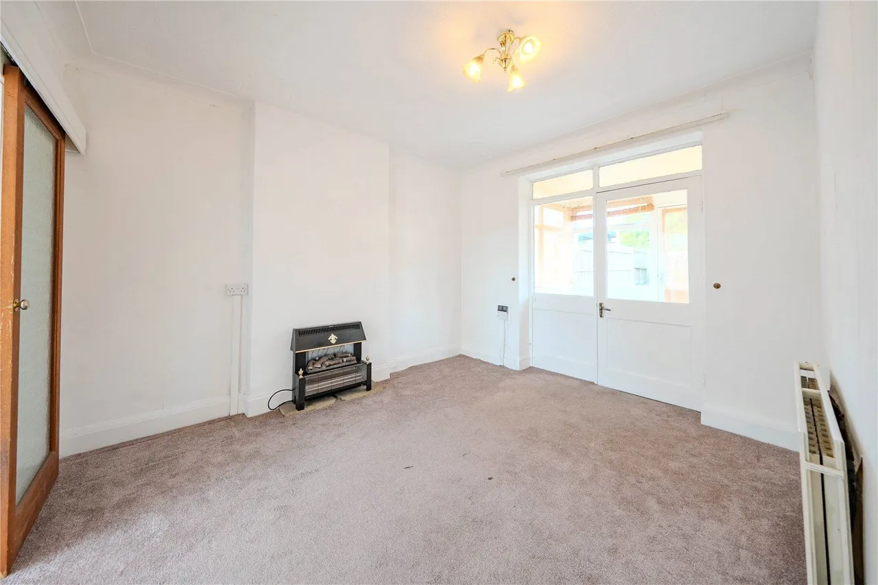 Merton Gardens, Farsley, LS28, photo 19