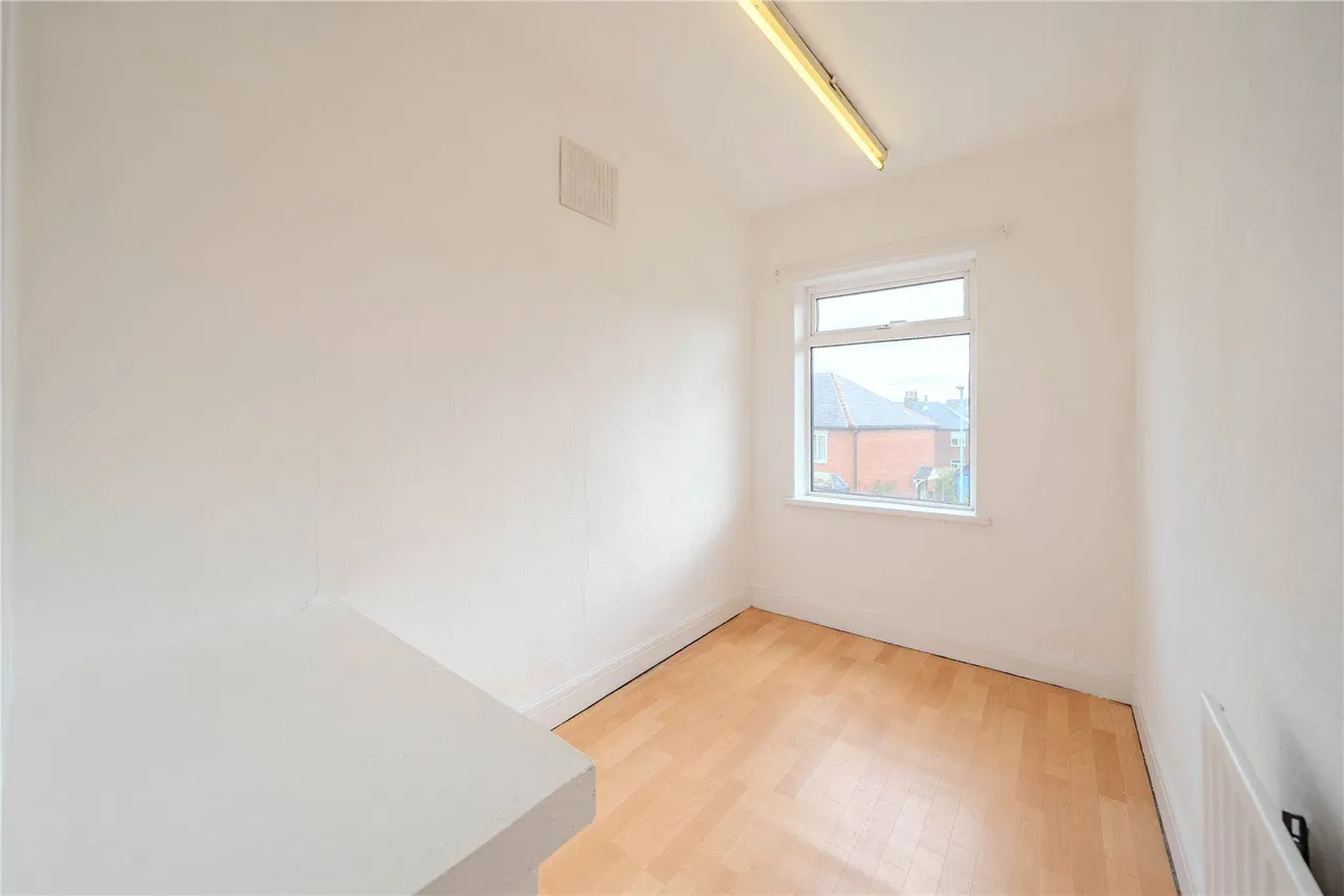 Merton Gardens, Farsley, LS28, photo 18