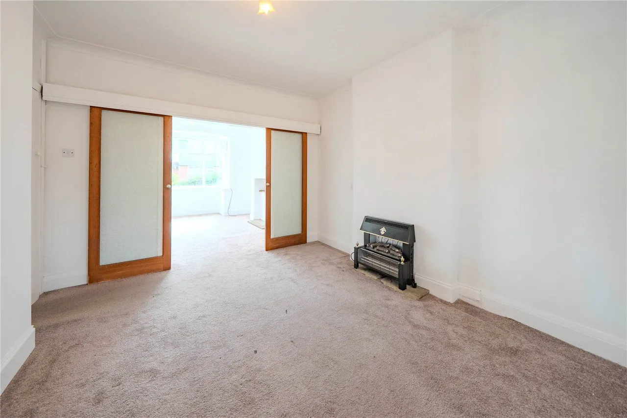 Merton Gardens, Farsley, LS28, photo 6