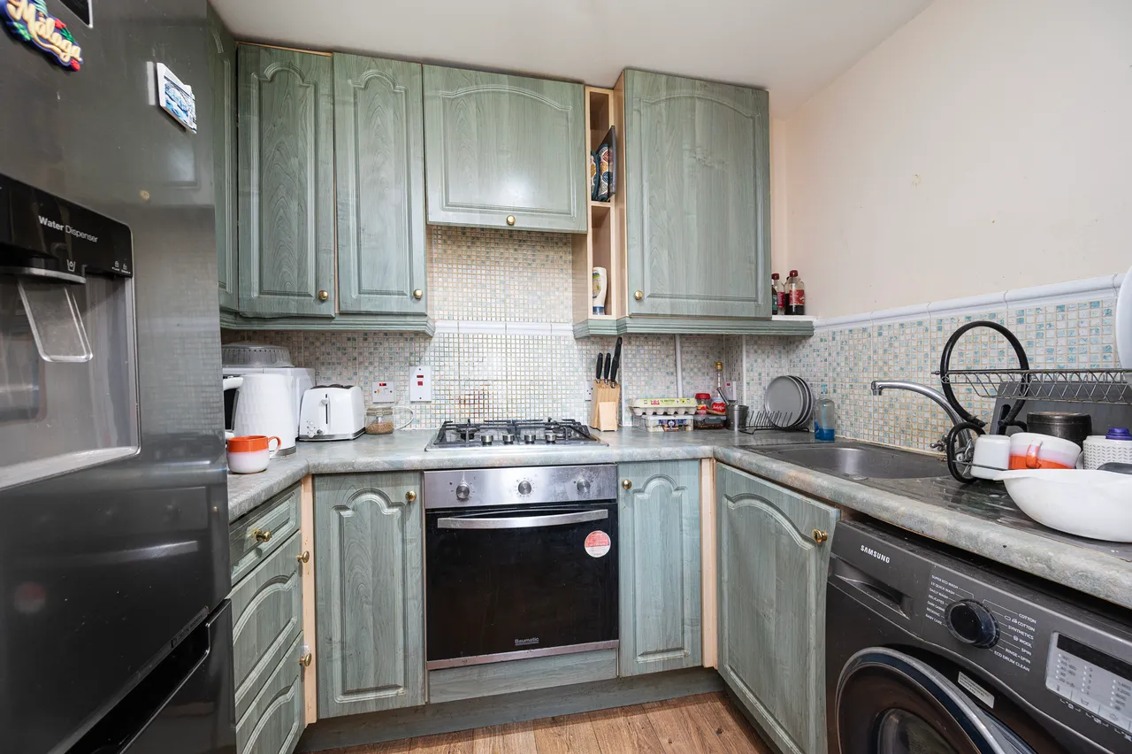 Flat 19, 200 Mile End Road, London, photo 4
