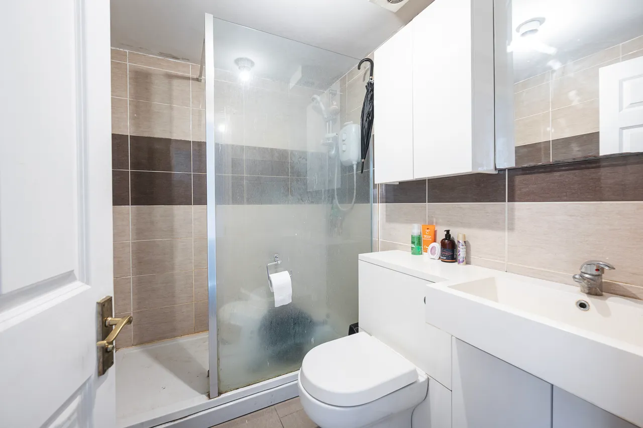 Flat 19, 200 Mile End Road, London, photo 5