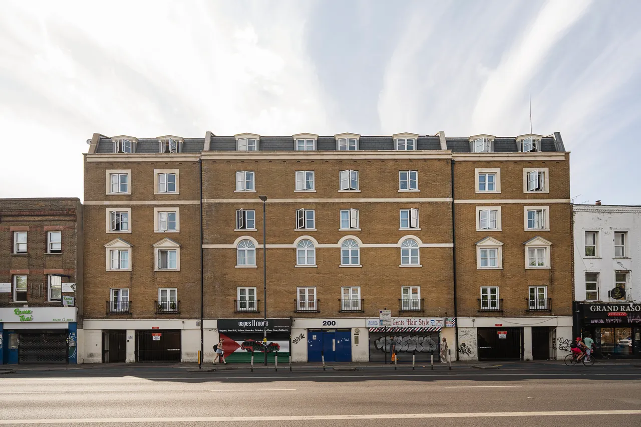1 bed flat for sale — Flat 19, 200 Mile End Road, London