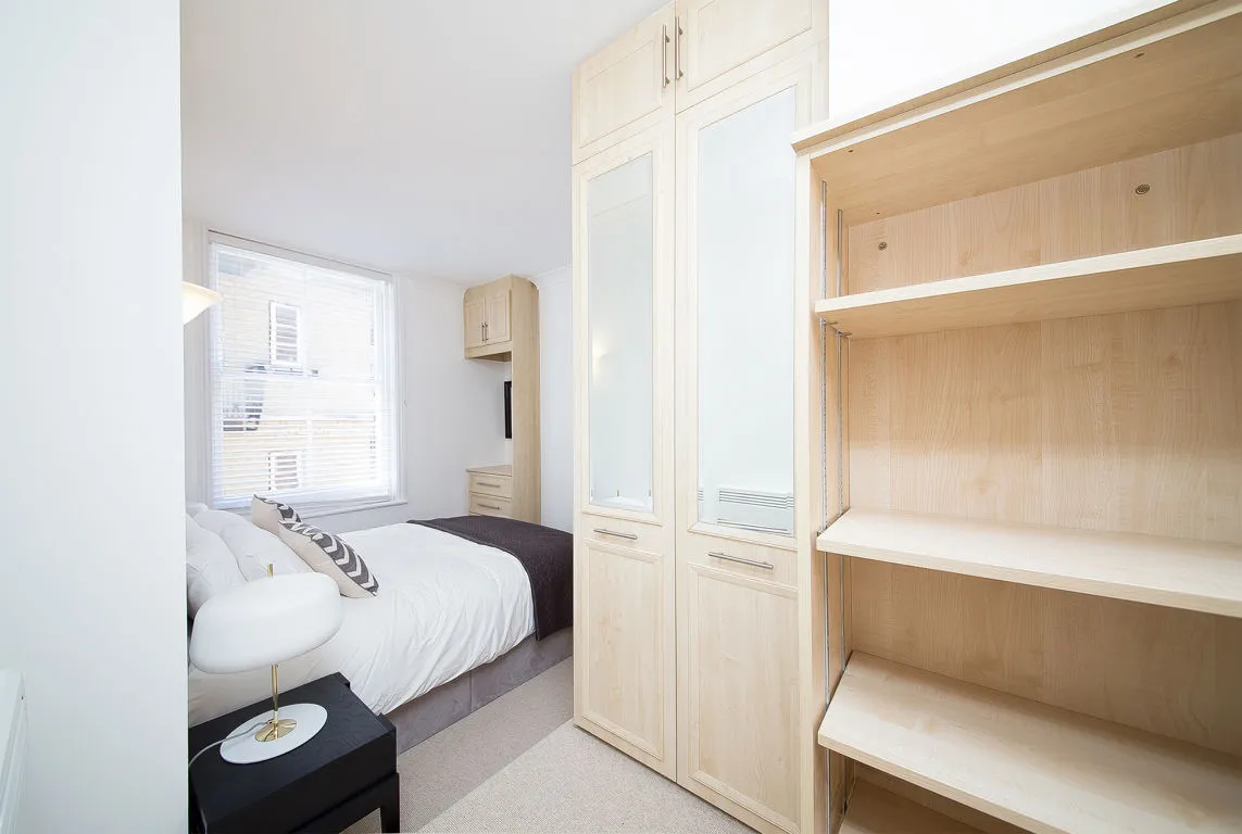 Hanson Street, London, photo 13