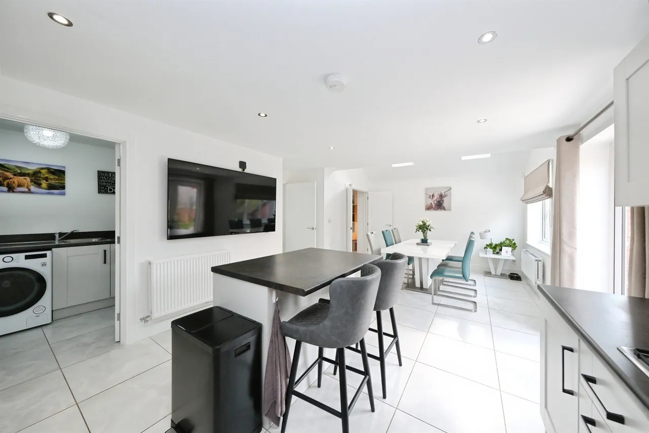 Smythson Street, Wingerworth, Chesterfield, photo 8