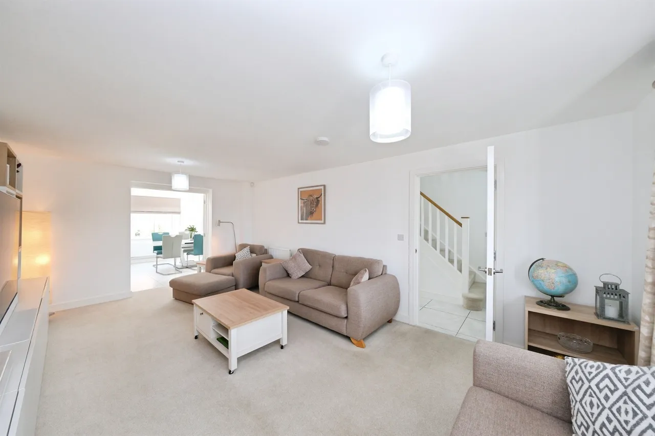 Smythson Street, Wingerworth, Chesterfield, photo 11
