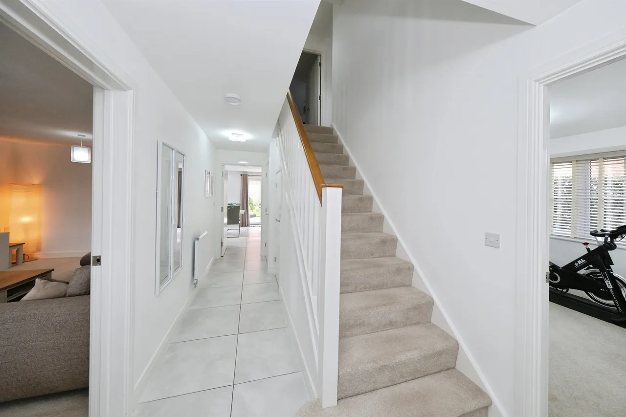 Smythson Street, Wingerworth, Chesterfield, photo 12