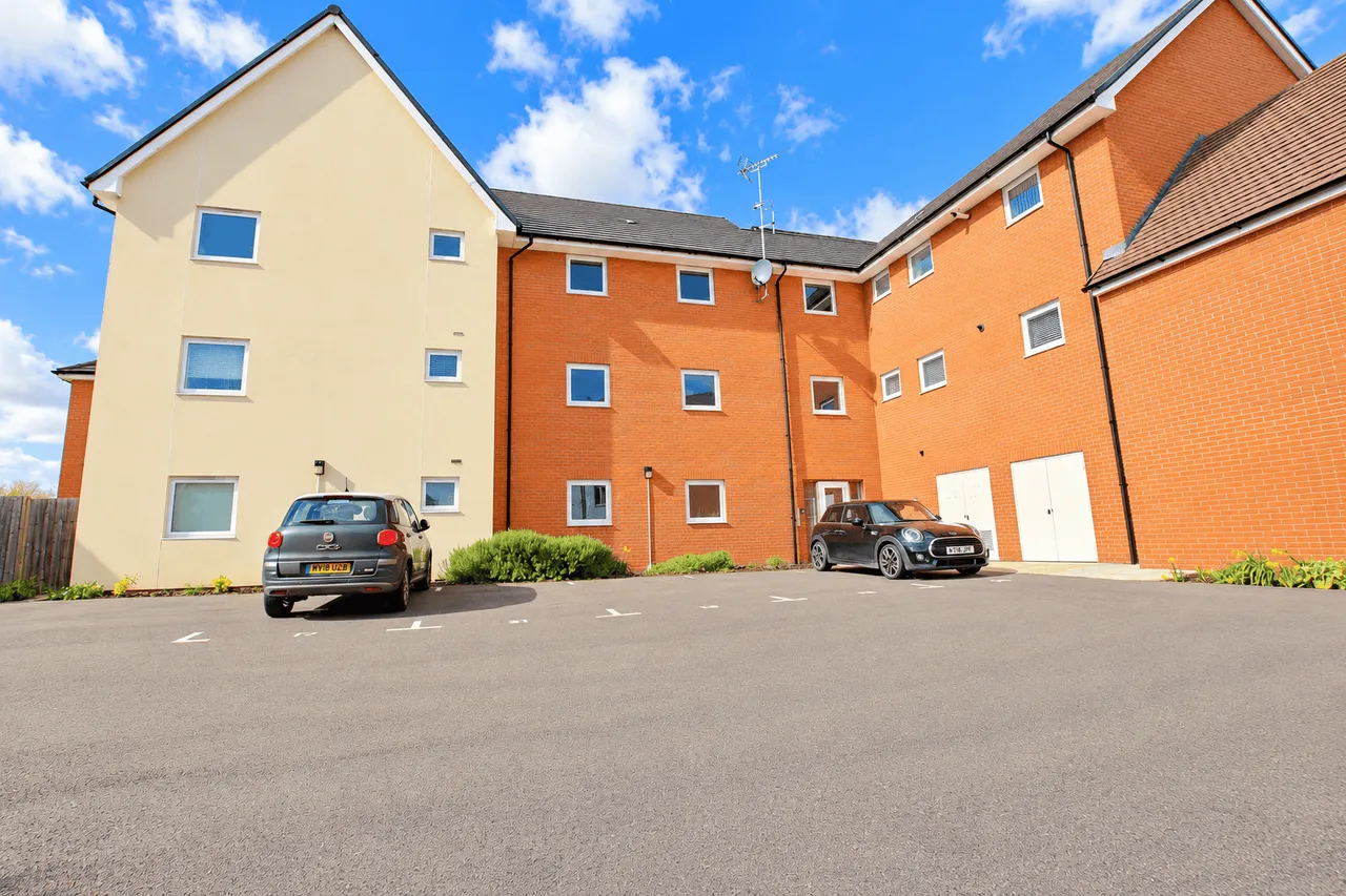 Skye Crescent, Newton Leys, MK3, photo 9