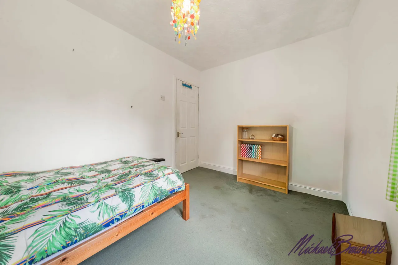 Broadfolds, Clayton, BD14, photo 26