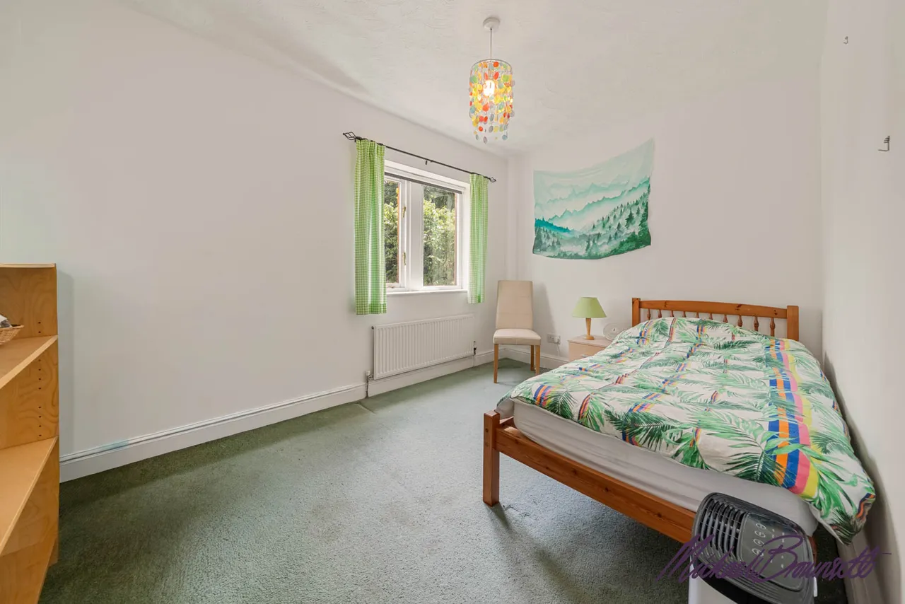 Broadfolds, Clayton, BD14, photo 25
