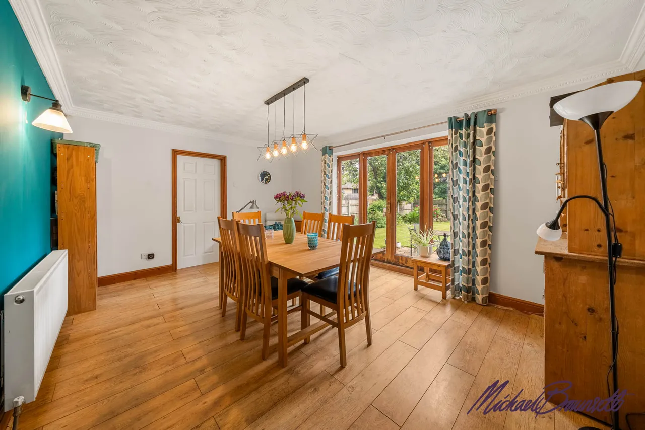 Broadfolds, Clayton, BD14, photo 4