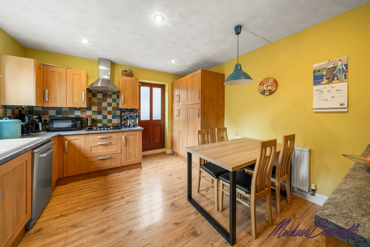 Broadfolds, Clayton, BD14, photo 7