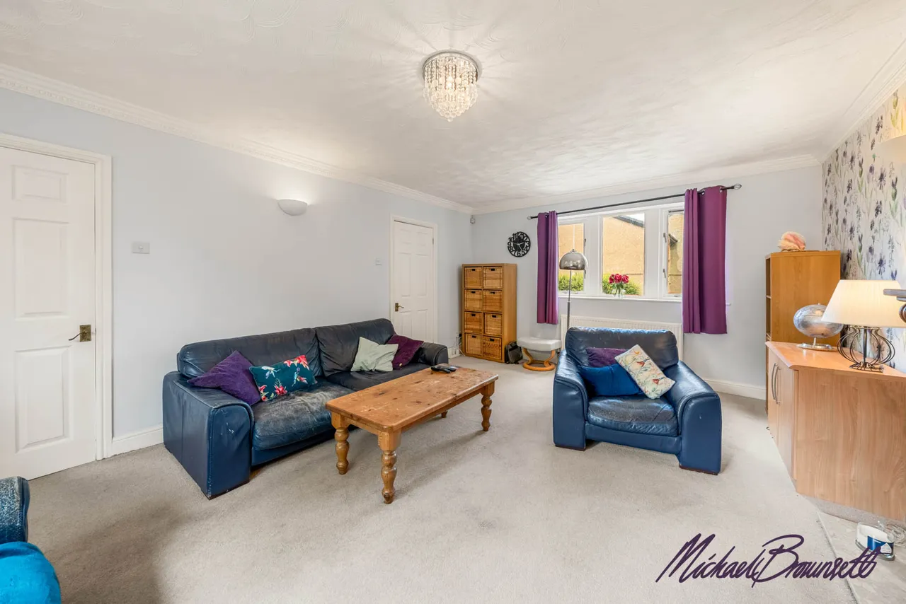 Broadfolds, Clayton, BD14, photo 6