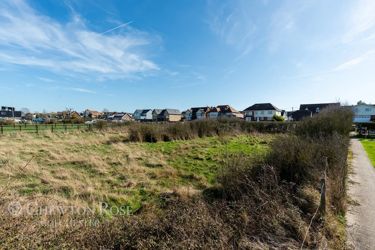 Esplanade, Maylandsea, photo 34