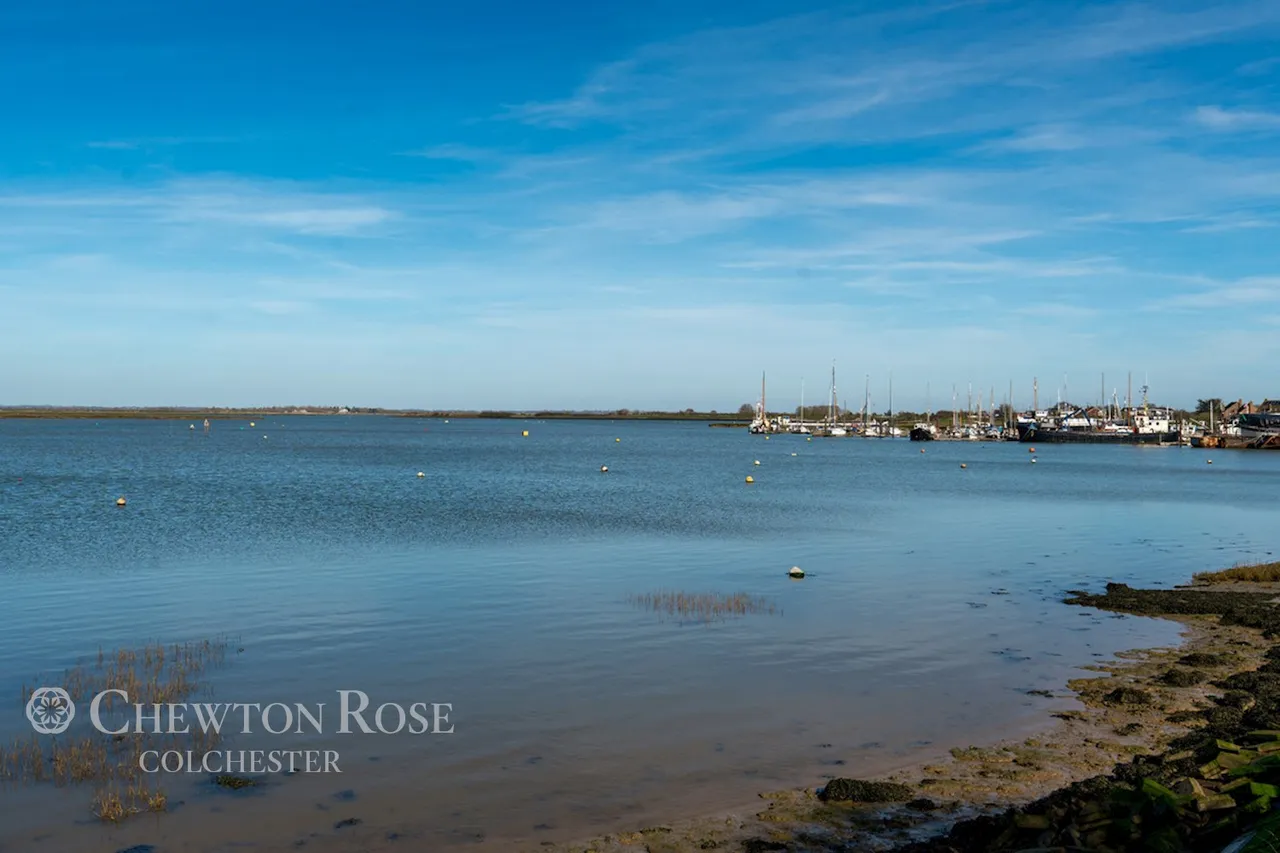 Esplanade, Maylandsea, photo 32