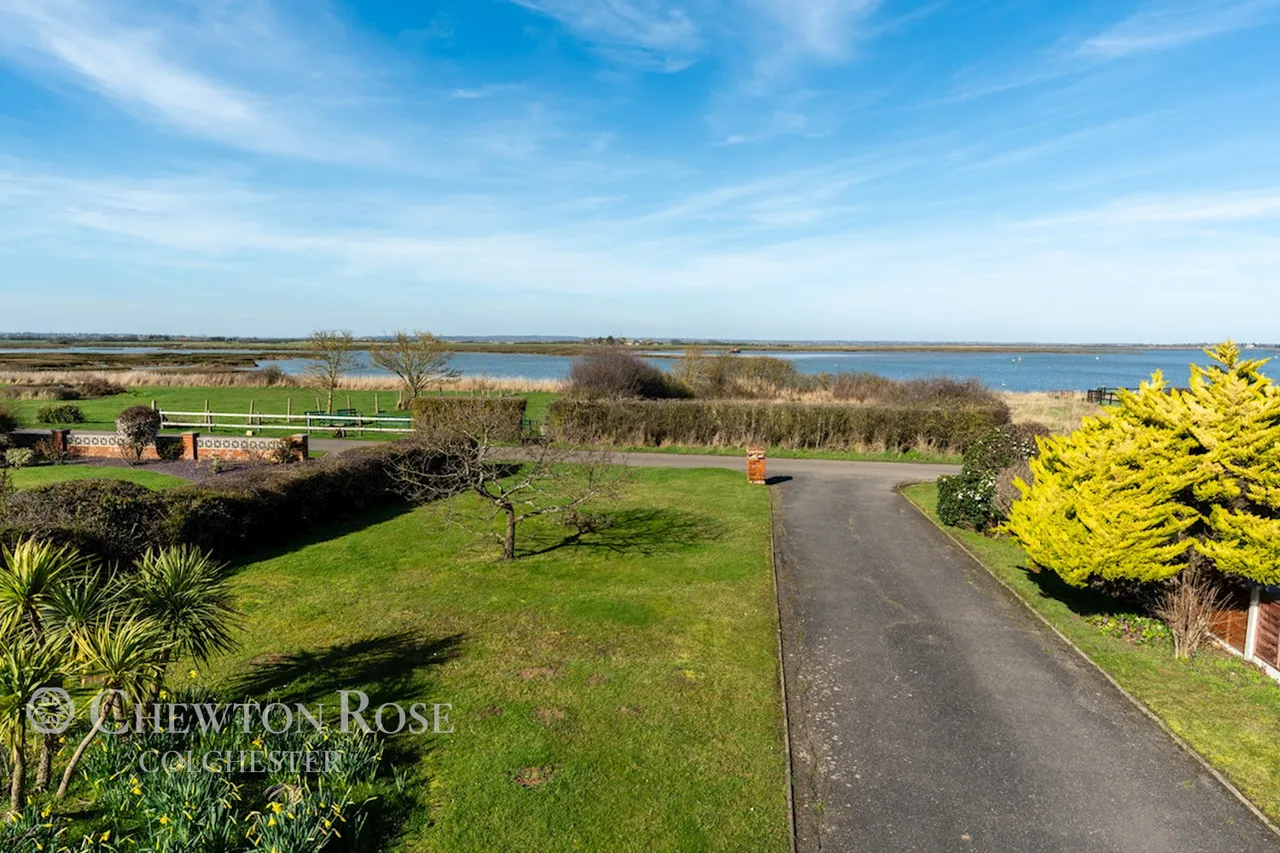 Esplanade, Maylandsea, photo 31
