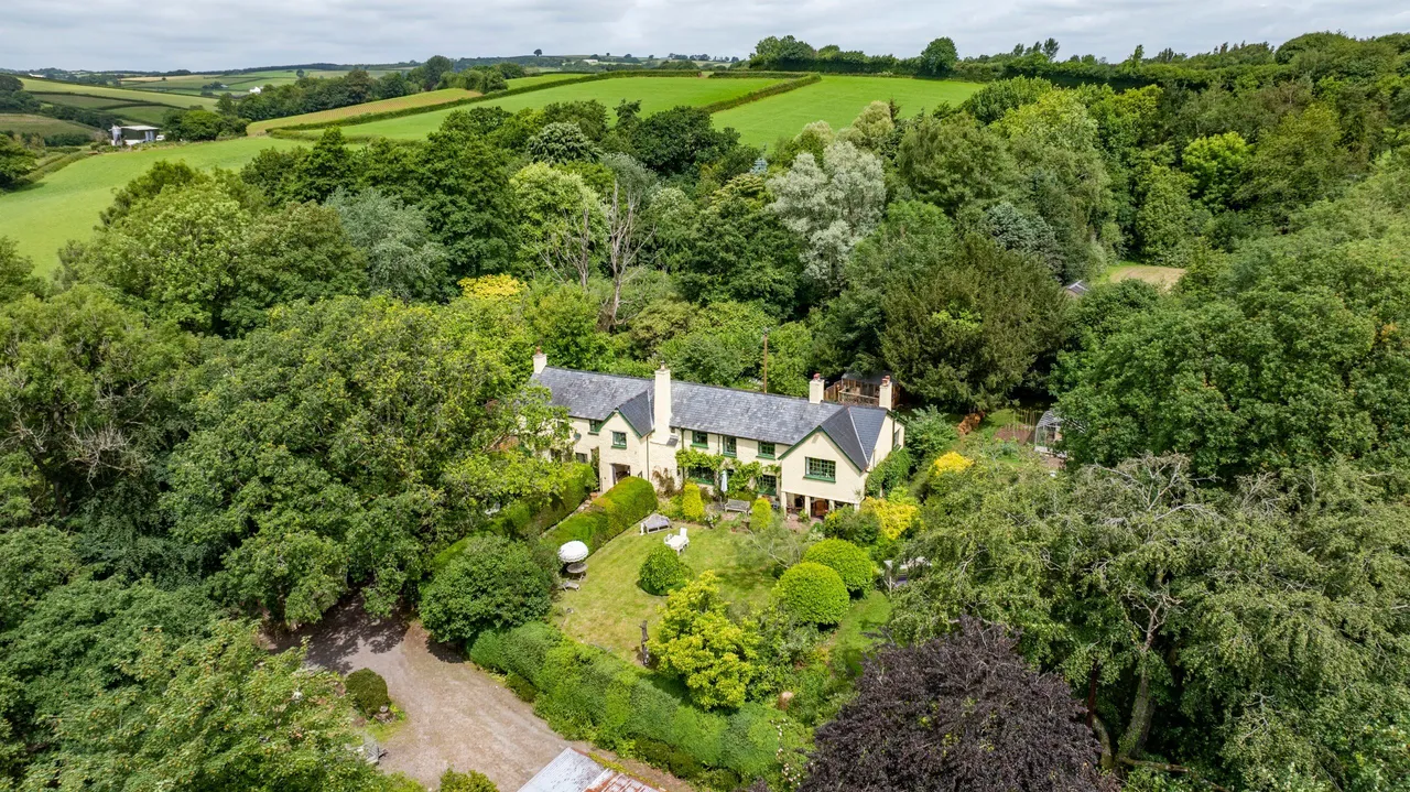 7 bed house for sale, Lurley, Tiverton, EX16