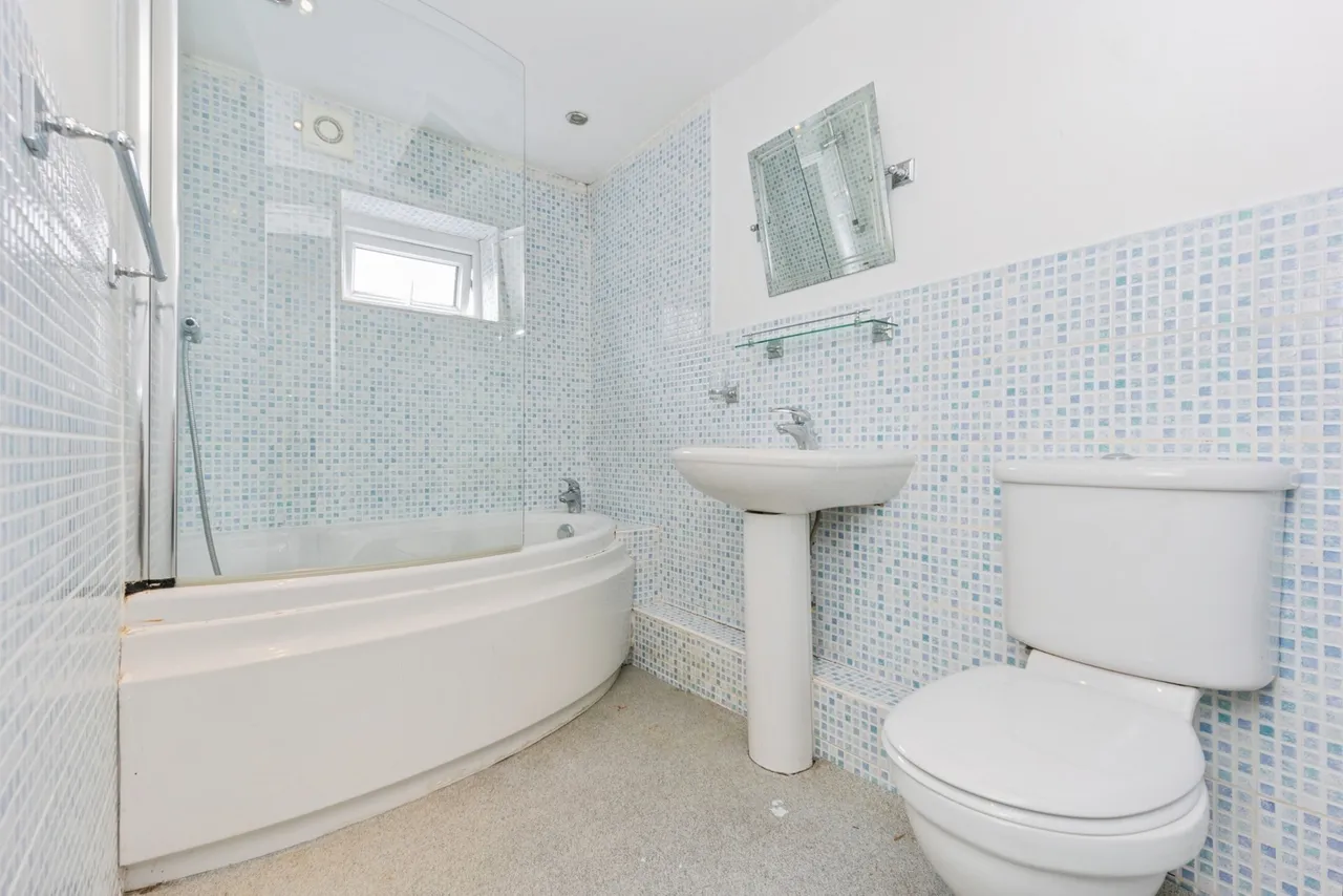Wynyard Close, Sale, Greater Manchester, M33, photo 13