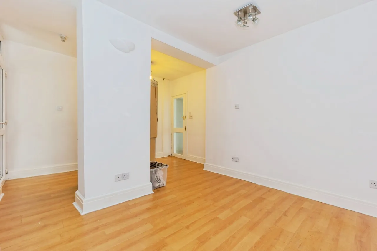 Wynyard Close, Sale, Greater Manchester, M33, photo 8