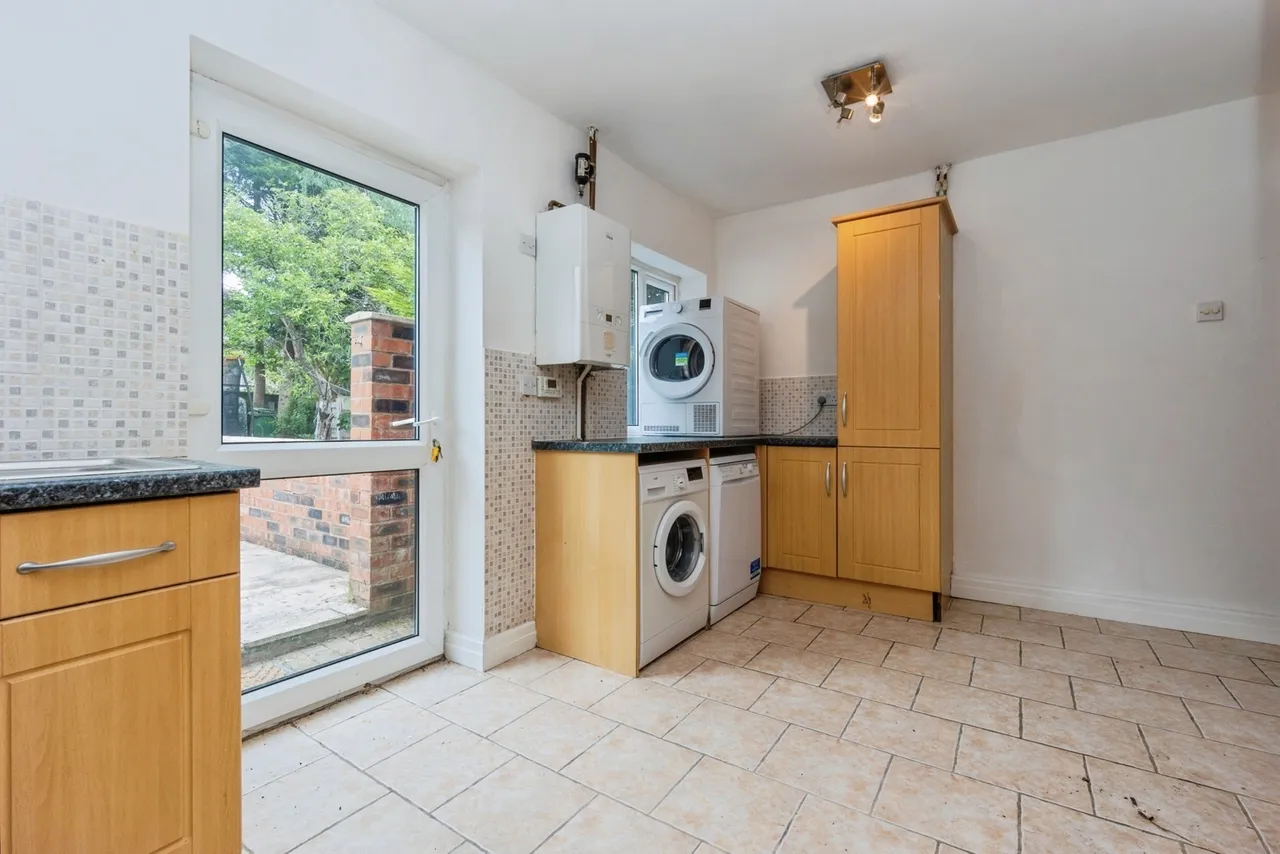 Wynyard Close, Sale, Greater Manchester, M33, photo 12