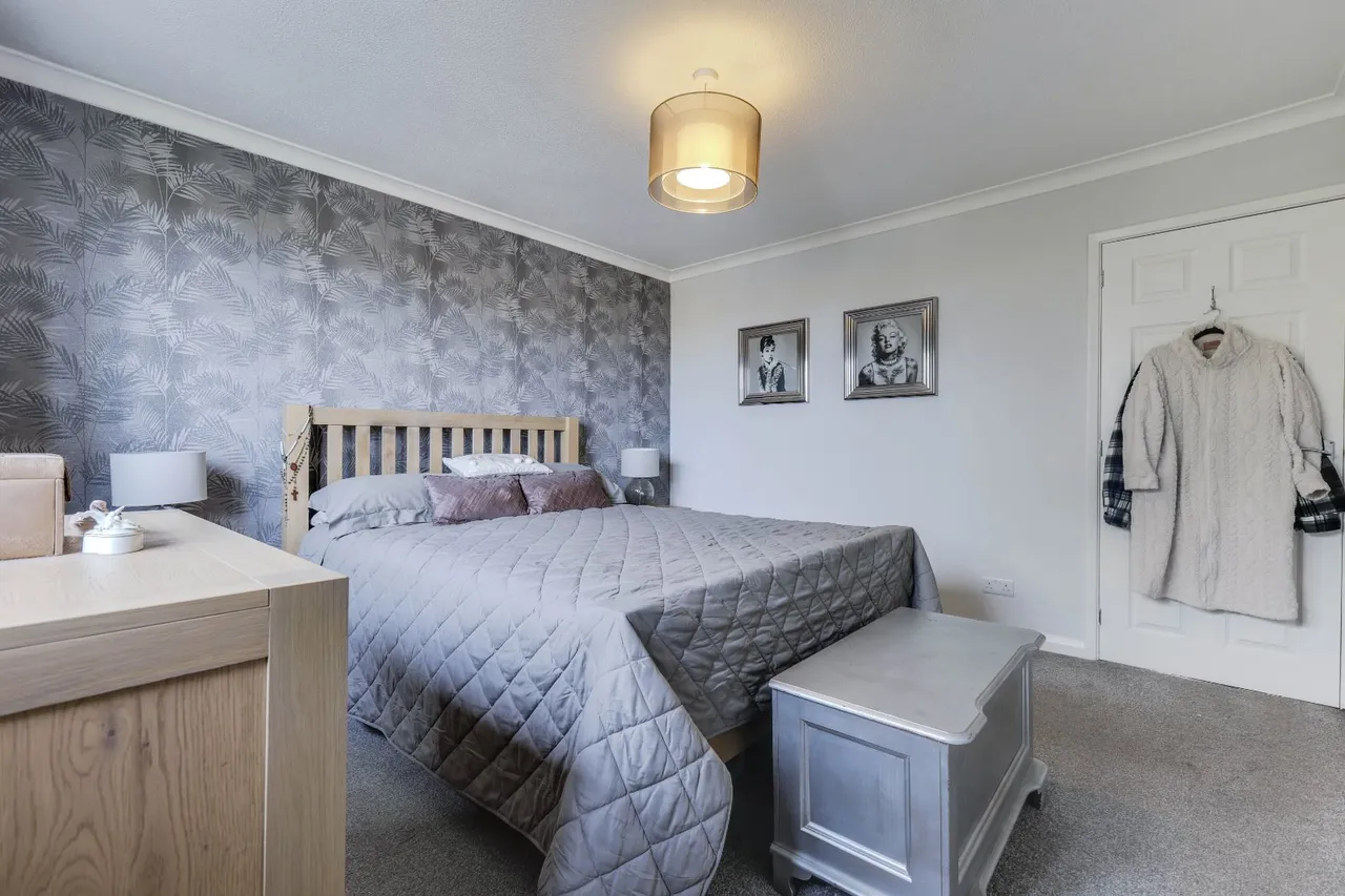 Northedge Meadow, Bradford, BD10, photo 11