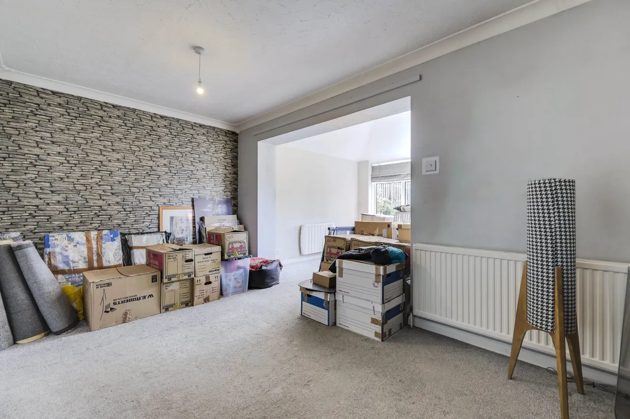 Northedge Meadow, Bradford, BD10, photo 6