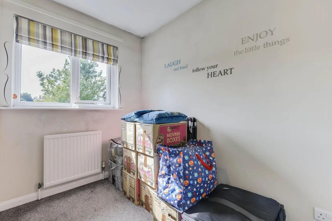 Northedge Meadow, Bradford, BD10, photo 15