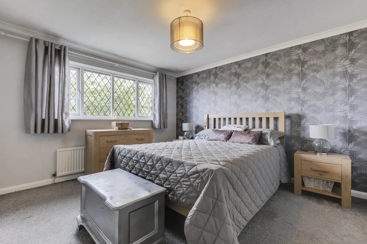 Northedge Meadow, Bradford, BD10, photo 10