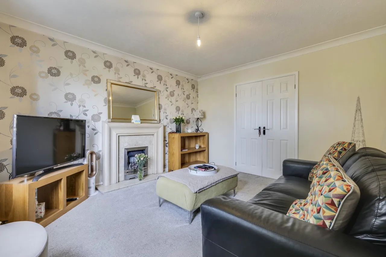 Northedge Meadow, Bradford, BD10, photo 2