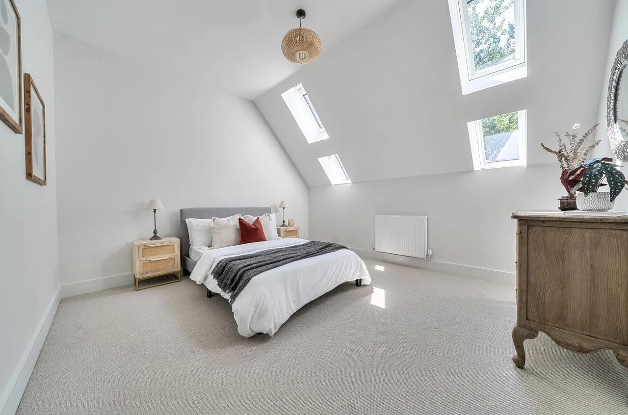 Knowle Lane, Horton Heath, SO50, photo 11