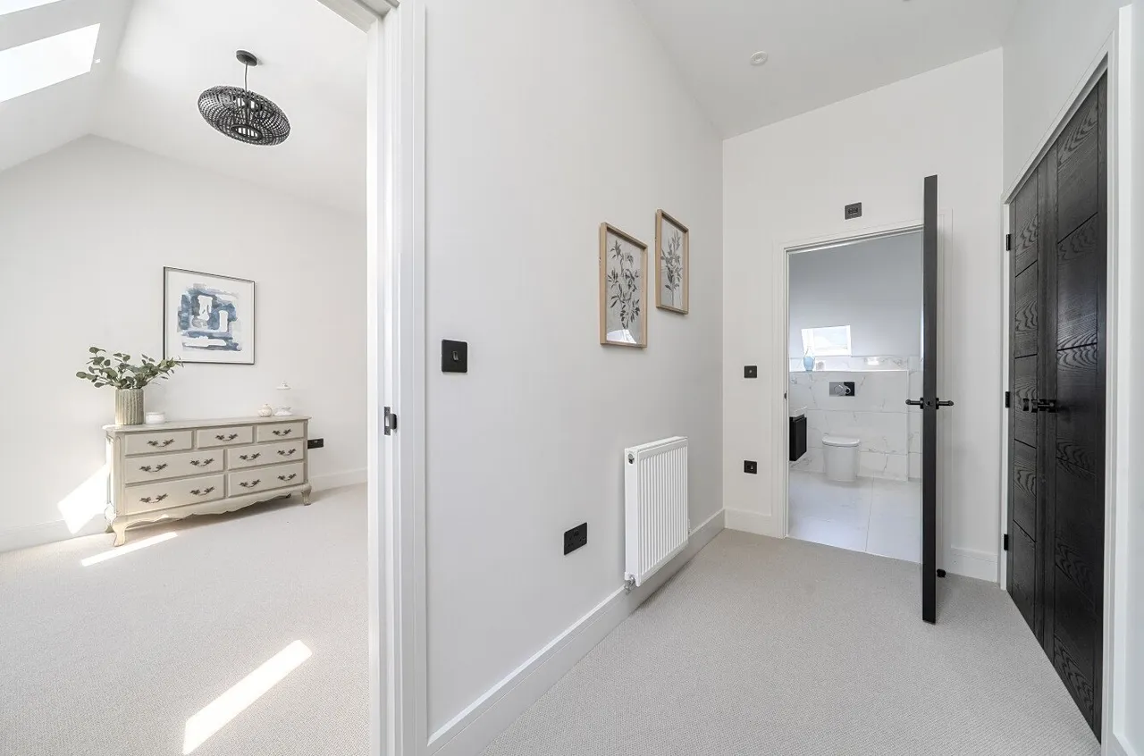 Knowle Lane, Horton Heath, SO50, photo 13