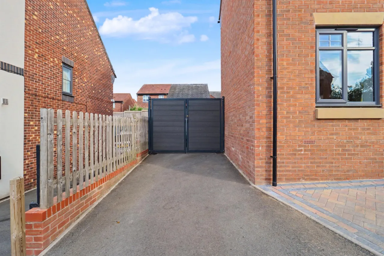 Walkiss Crescent, Telford, photo 44