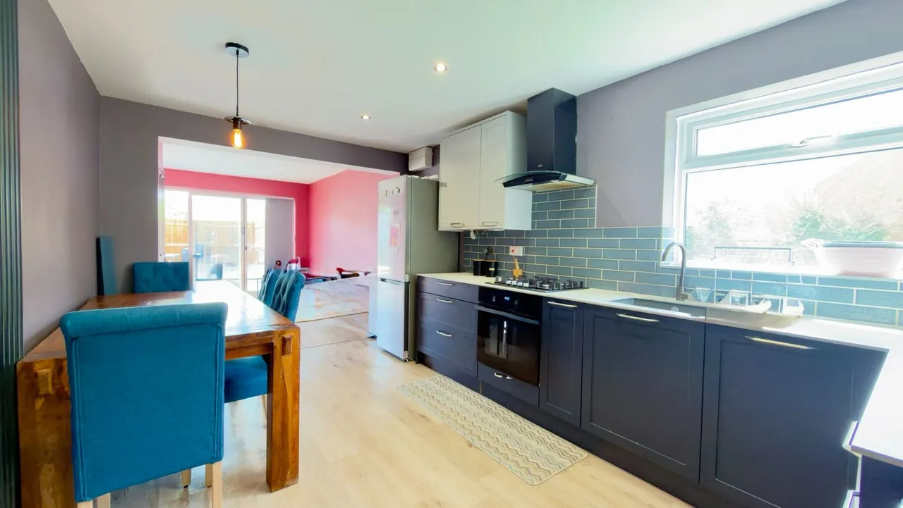 Oldacre Drive, Bishops Cleeve, GL52, photo 2