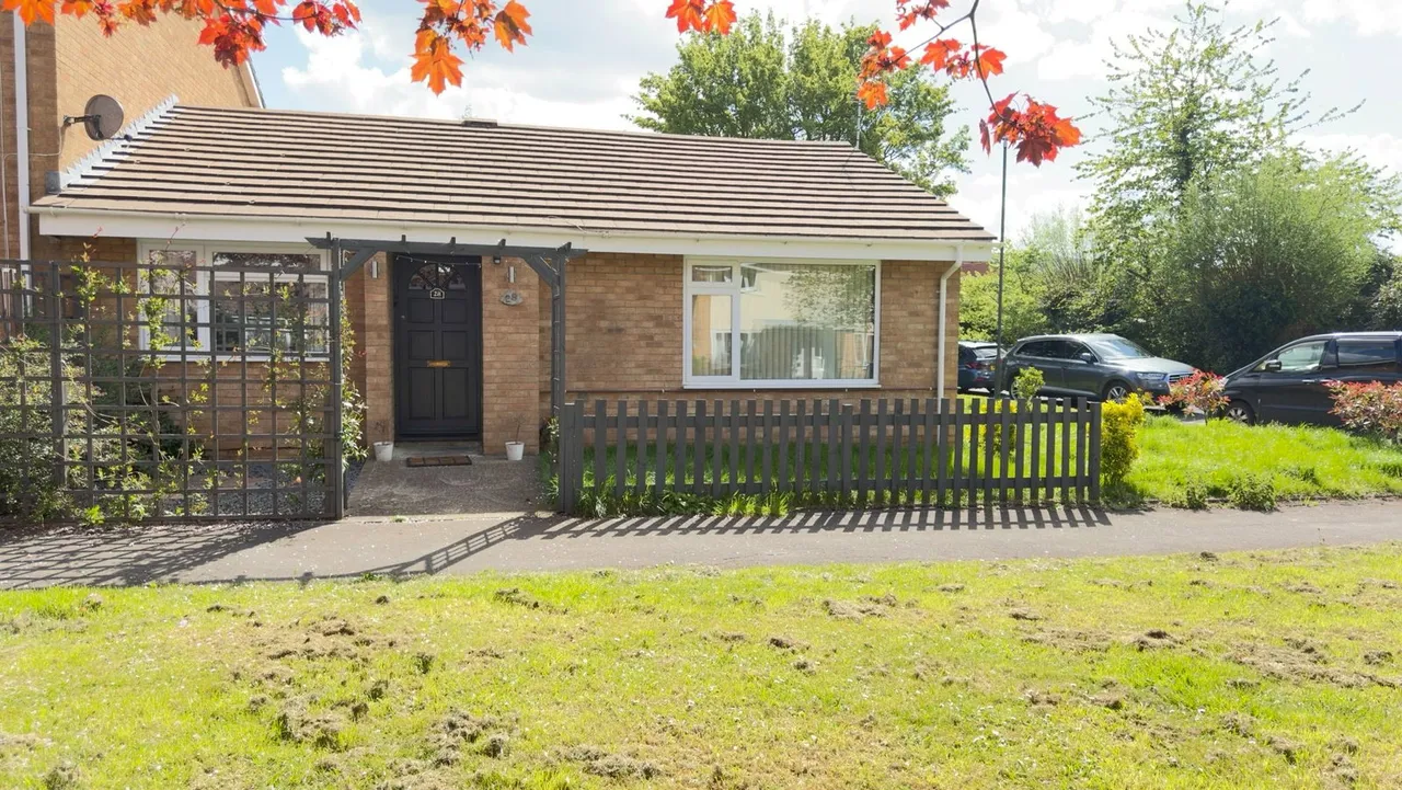 Oldacre Drive, Bishops Cleeve, GL52, photo 17