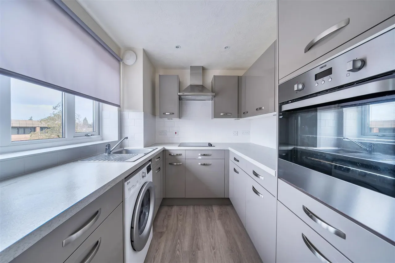 Chantry Street, Andover, SP10, photo 3