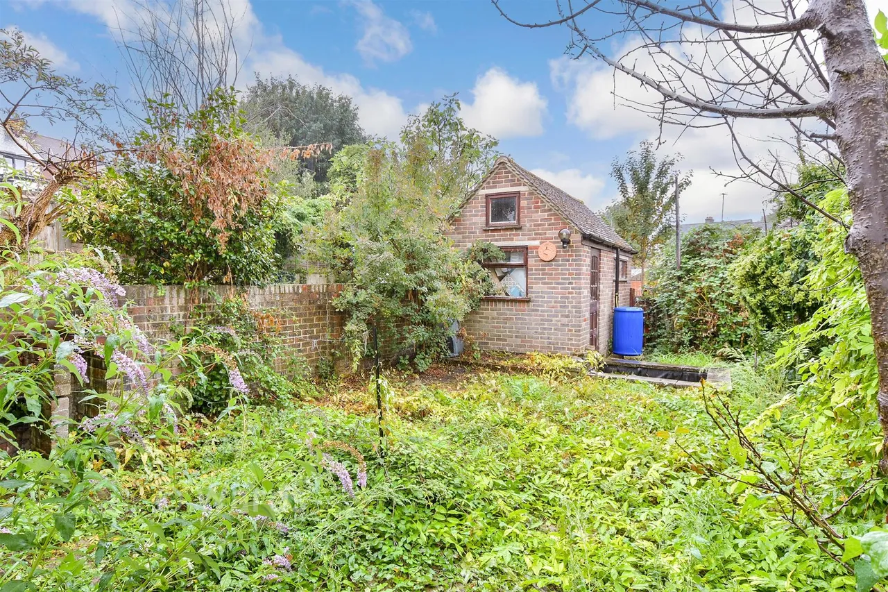 Milton Avenue, Gravesend, DA12, photo 12