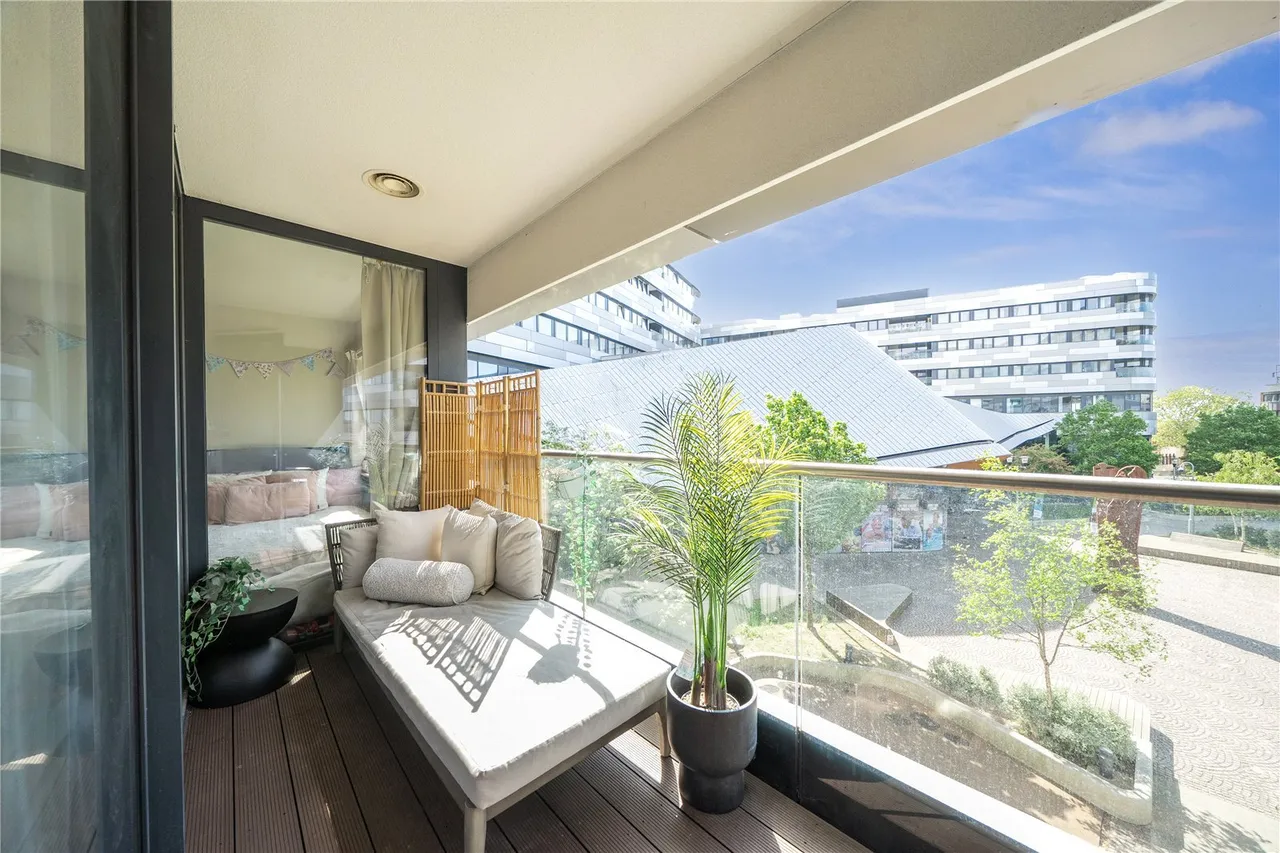 Lambarde Square, SE10, photo 10