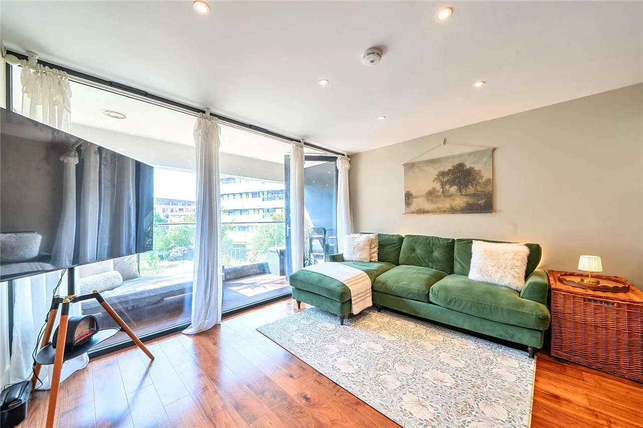 2 bed flat for sale — Lambarde Square, SE10