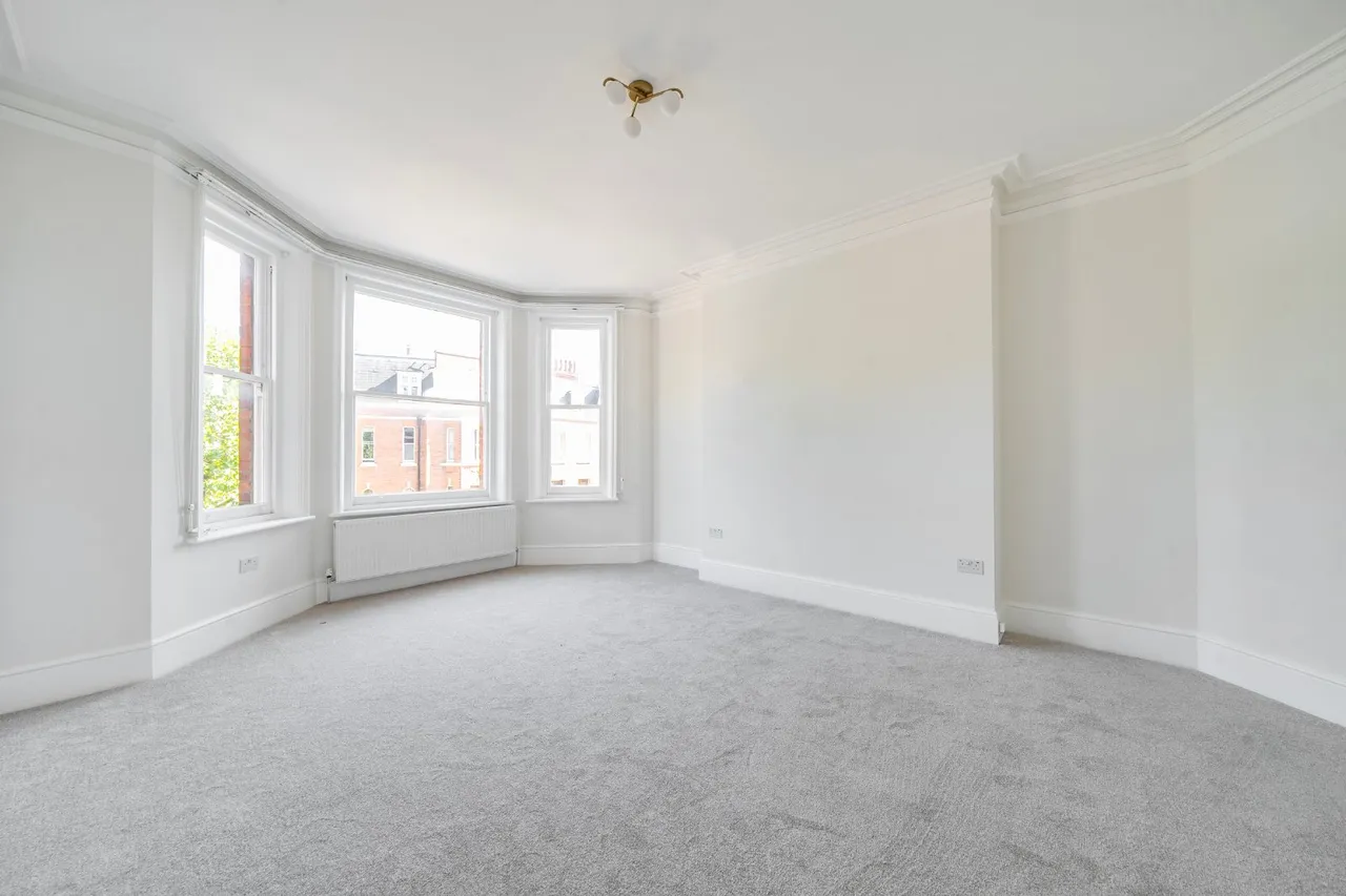 Finchley Road, West Hampstead, NW3, photo 20