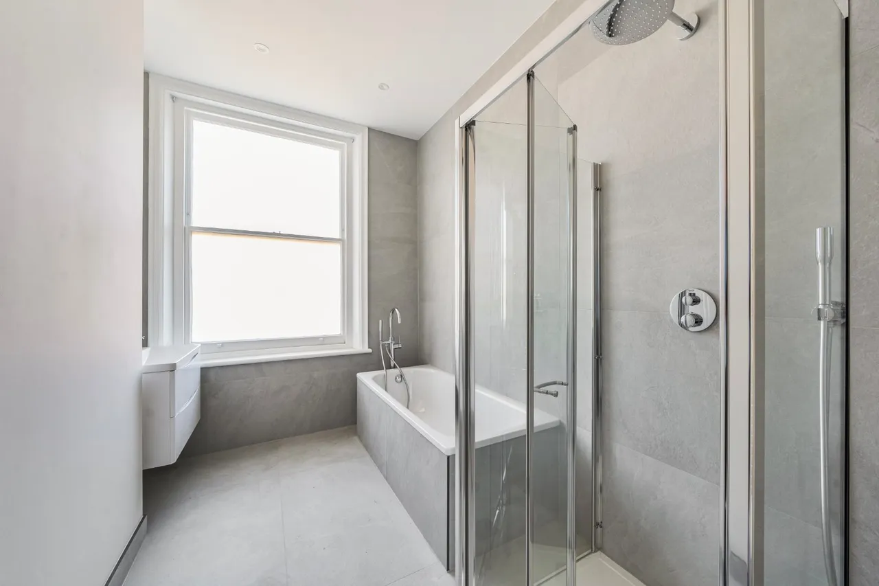 Finchley Road, West Hampstead, NW3, photo 8