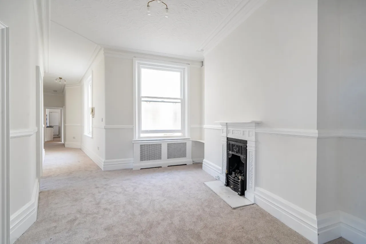 Finchley Road, West Hampstead, NW3, photo 16