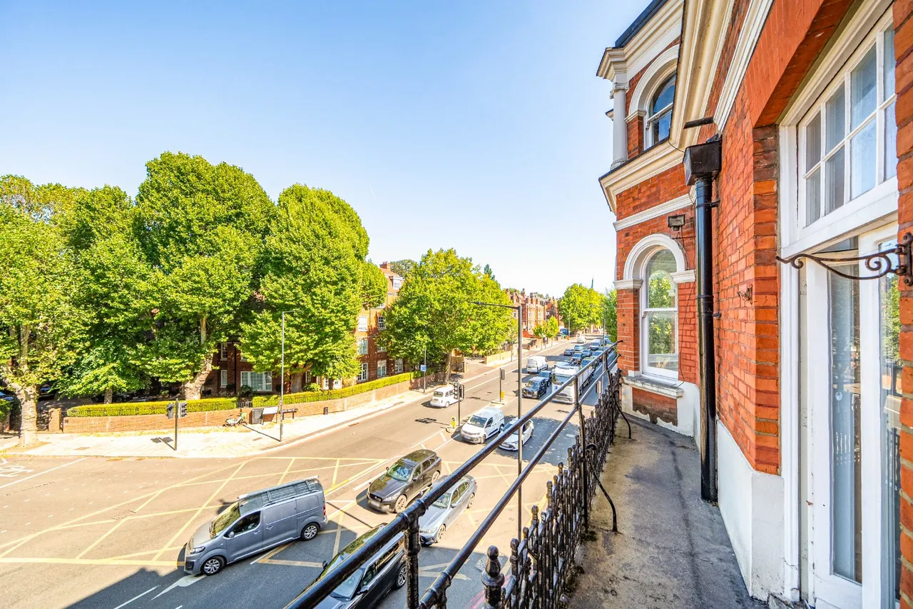 Finchley Road, West Hampstead, NW3, photo 7