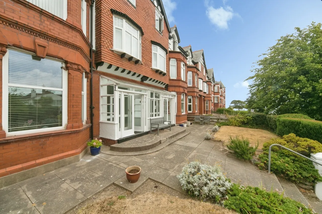 Whitehall Road, Rhos on Sea, LL28, photo 14