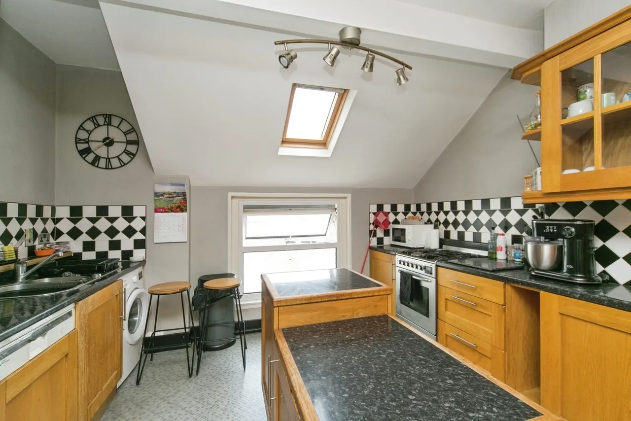 Whitehall Road, Rhos on Sea, LL28, photo 4